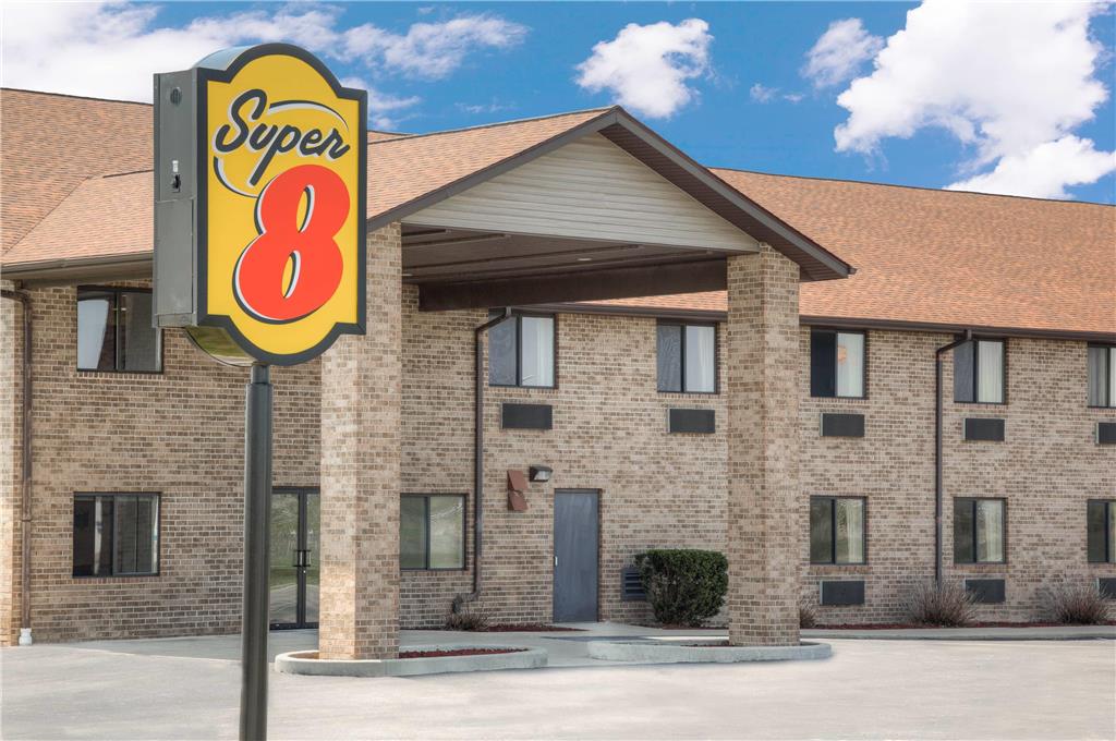 Super 8 by Wyndham Gas City Marion Area pet-friendly hotel Gas City
