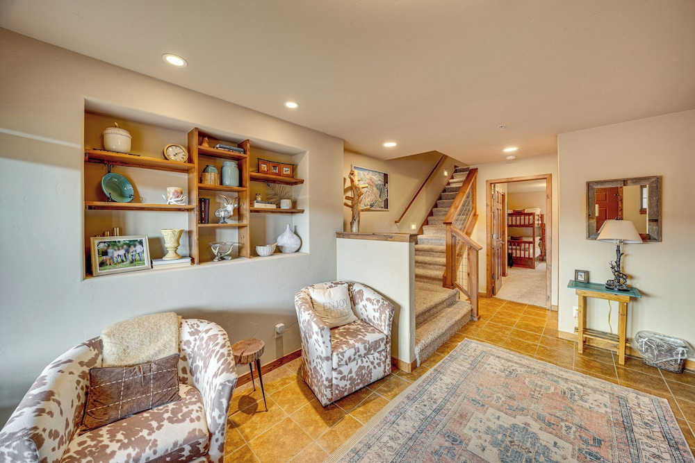 6 Mi to Winter Park Resort Townhome with Hot Tub - photo 10