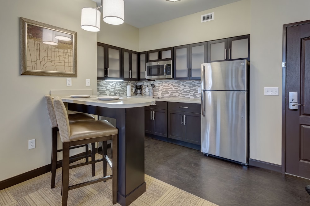 Staybridge Suites St Louis Westport an IHG Hotel - photo 5