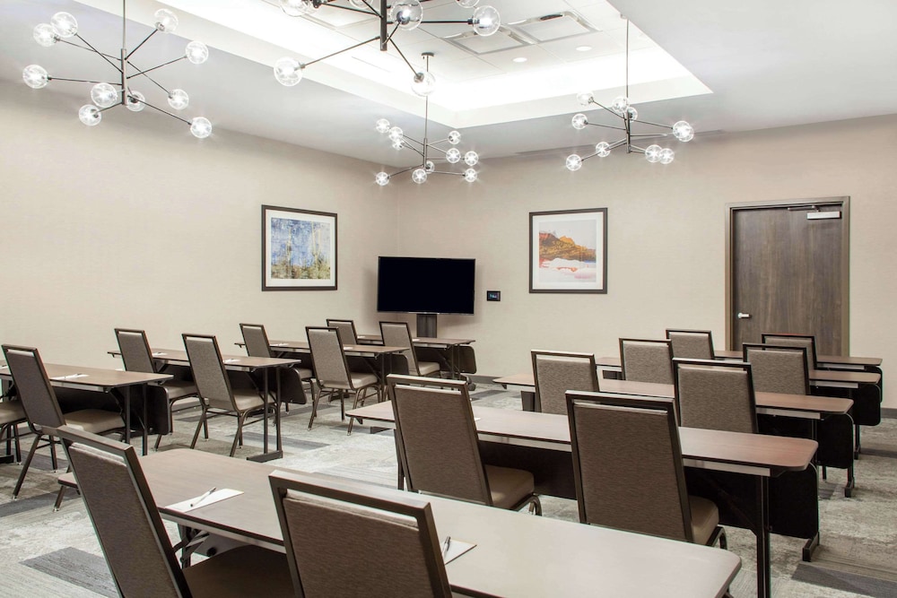 Hilton Garden Inn North Phoenix Scottsdale - photo 46