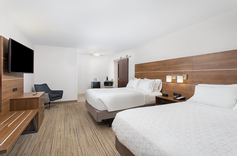 Holiday Inn Express Williamsburg by IHG - photo 14