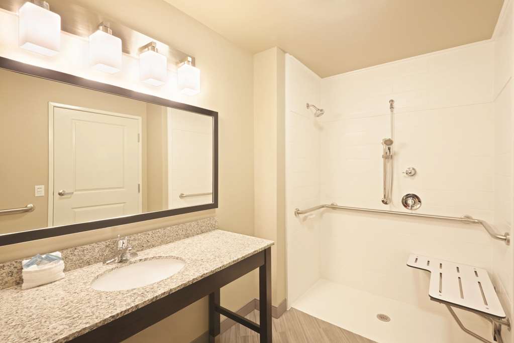 La Quinta Inn & Suites by Wyndham Billings - photo 18