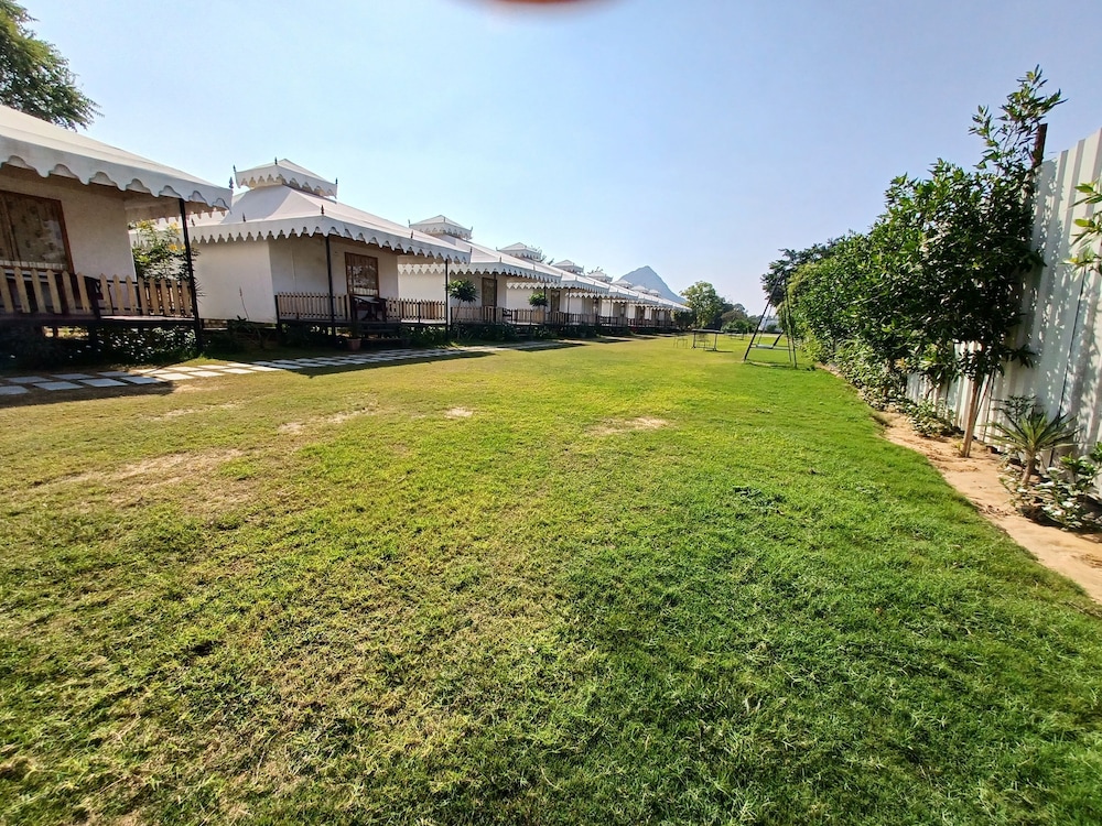 Royal Pushkar Camps - carbon neutral hotel in Pushkar