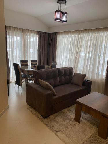 Villa In Crystal