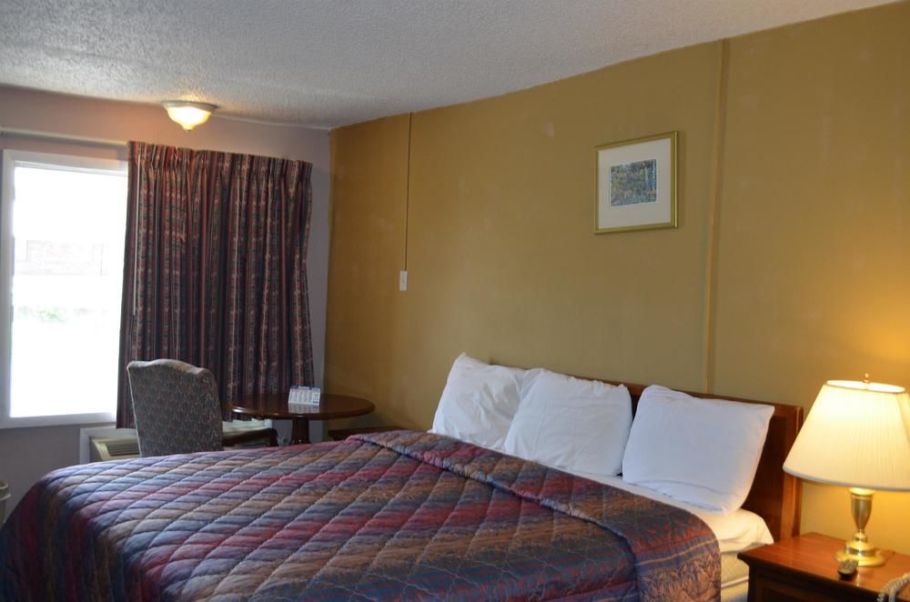 Liberty Inn Motel - photo 5