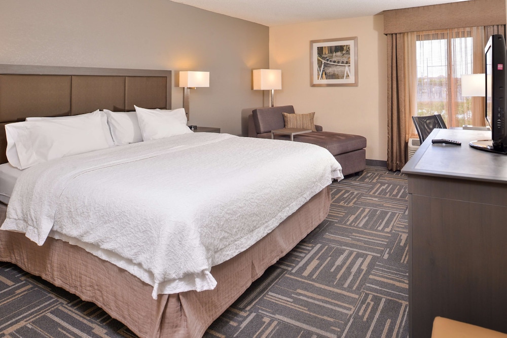 Hampton Inn closest to Universal Orlando - photo 11
