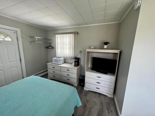 Claddagh Motel & Suites - photo 103