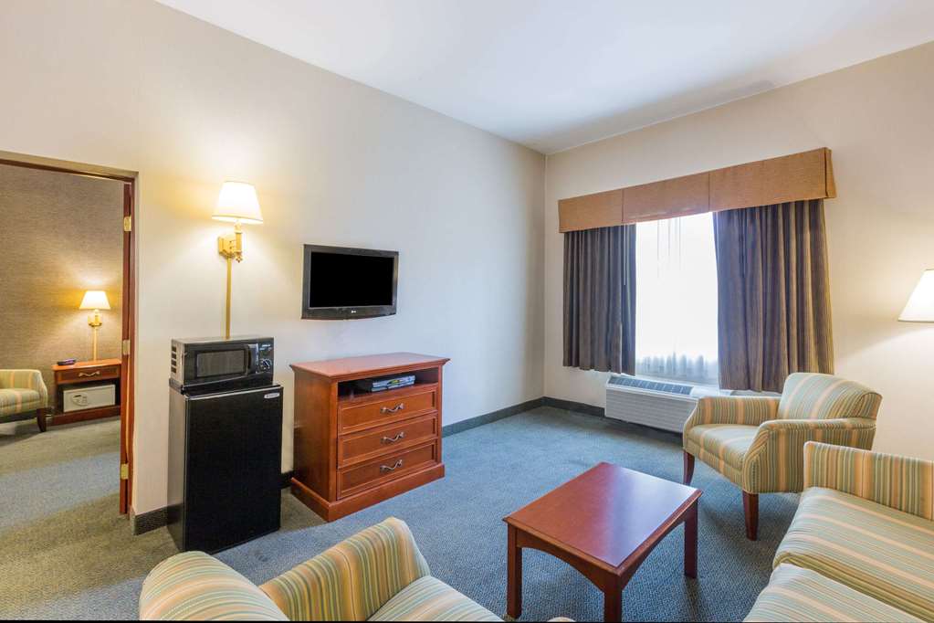 Days Inn by Wyndham Budd Lake - photo 12