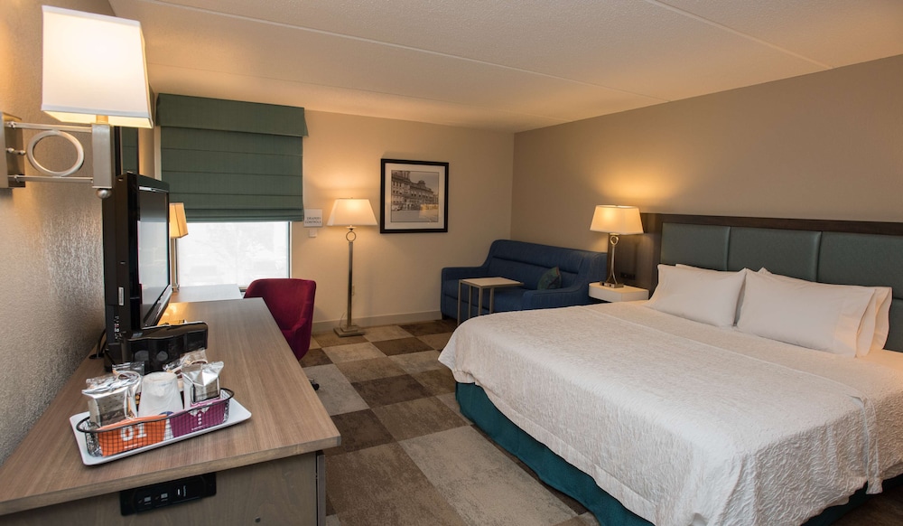 Hampton Inn Wooster - photo 6