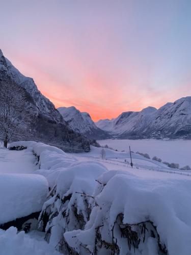 Villa Flo — 4-Star Luxury Hotel in Stryn, Norway