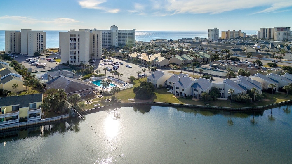 Shoreline Towers 1023 2 Bedroom Condo by RedAwning - photo 15