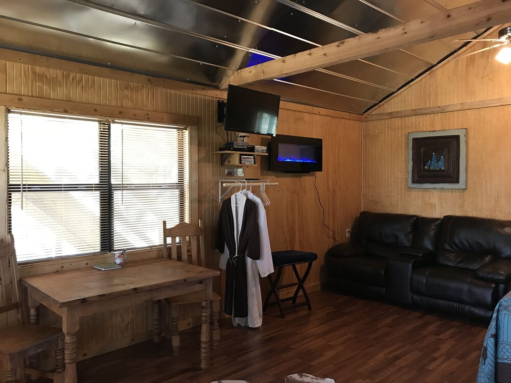 Walnut Canyon Cabins - photo 13