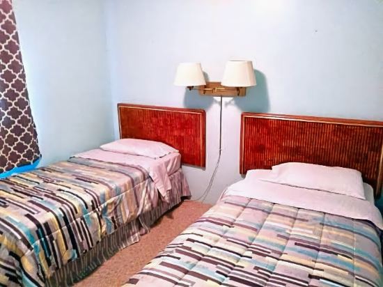 Lake Point Motel - photo 13