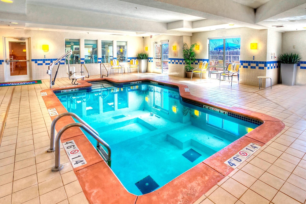 Fairfield Inn & Suites by Marriott Edmond - photo 18