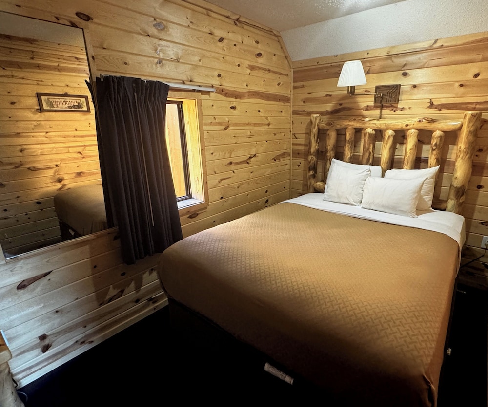 Cabins of Mackinaw - photo 20