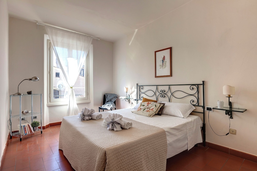 Guendalina Apartment by Mamo Florence — 4-Star Luxury Hotel in Florence, Italy