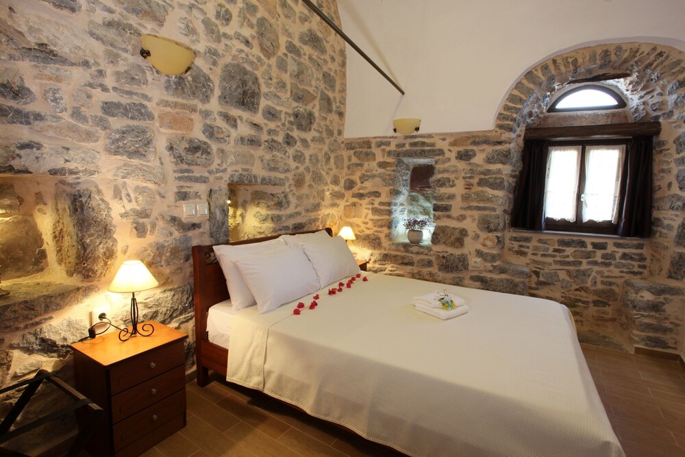 Stoes Traditional Suites in Chios, Greece