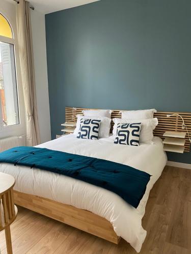 Charmant 2 Pieces in Cormeilles-En-Parisis, France