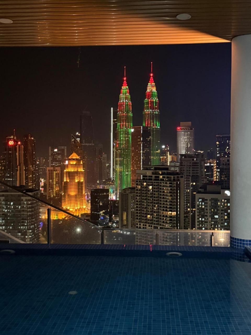 Klcc view residences — 4-Star Luxury Hotel in Kuala Lumpur, Malaysia