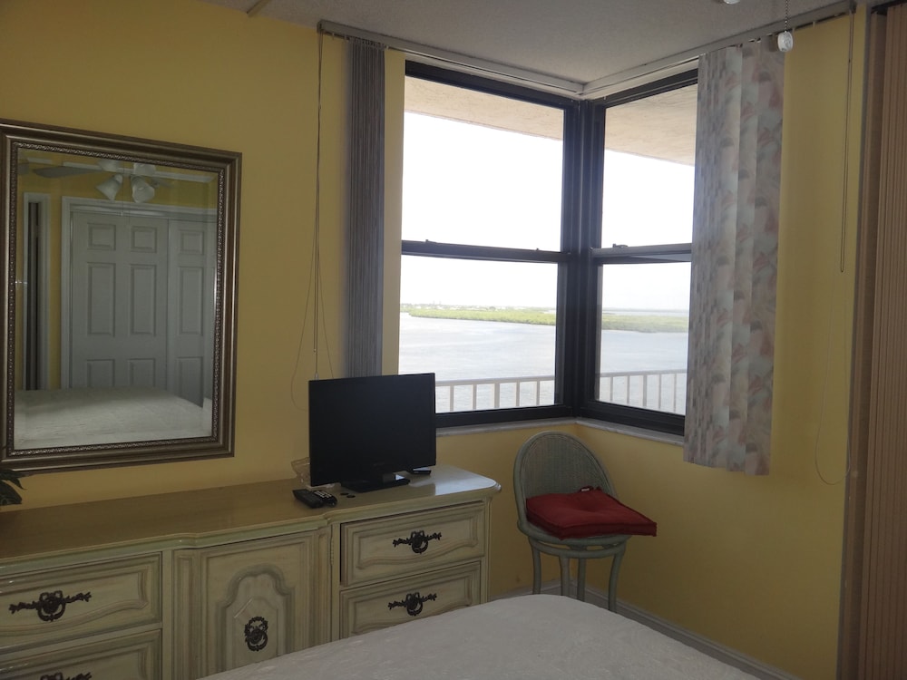 Lovers Key Beach Club by Lovers Key Vacations - photo 10