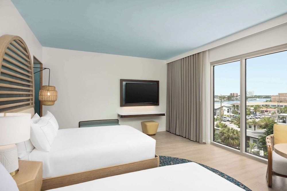 The Hiatus Clearwater Beach Curio Collection By Hilton - photo 10