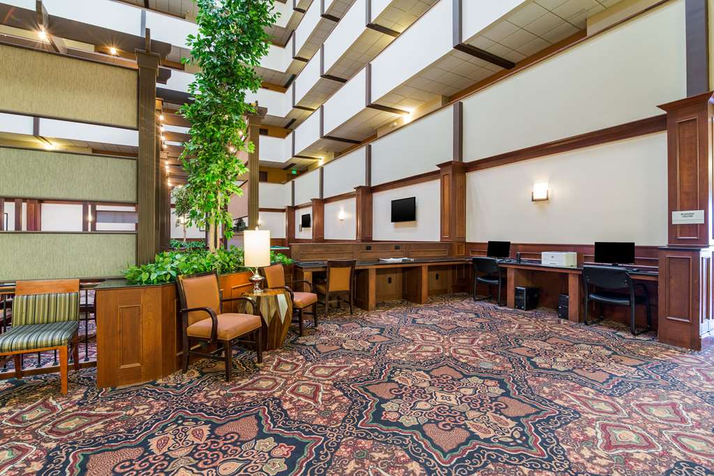 Clarion Hotel Convention Center - photo 49