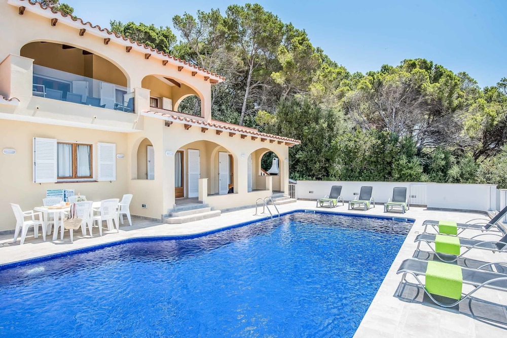 Casa Bonita — 4-Star Luxury Hotel in Alaior, Spain