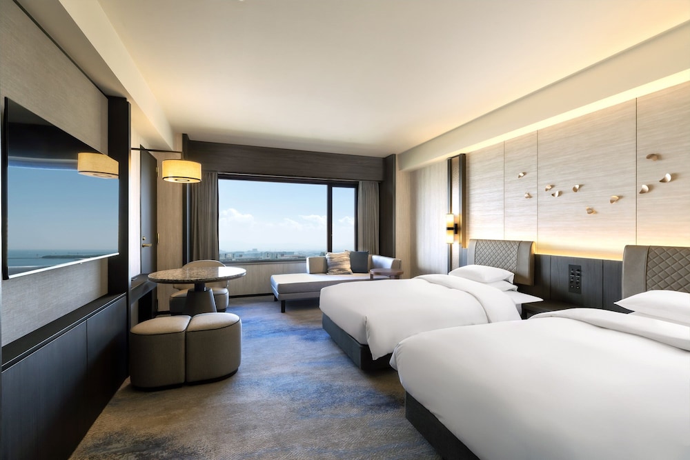 Grand Prince Hotel Osaka Bay — 5-Star Luxury Hotel in Osaka, Japan