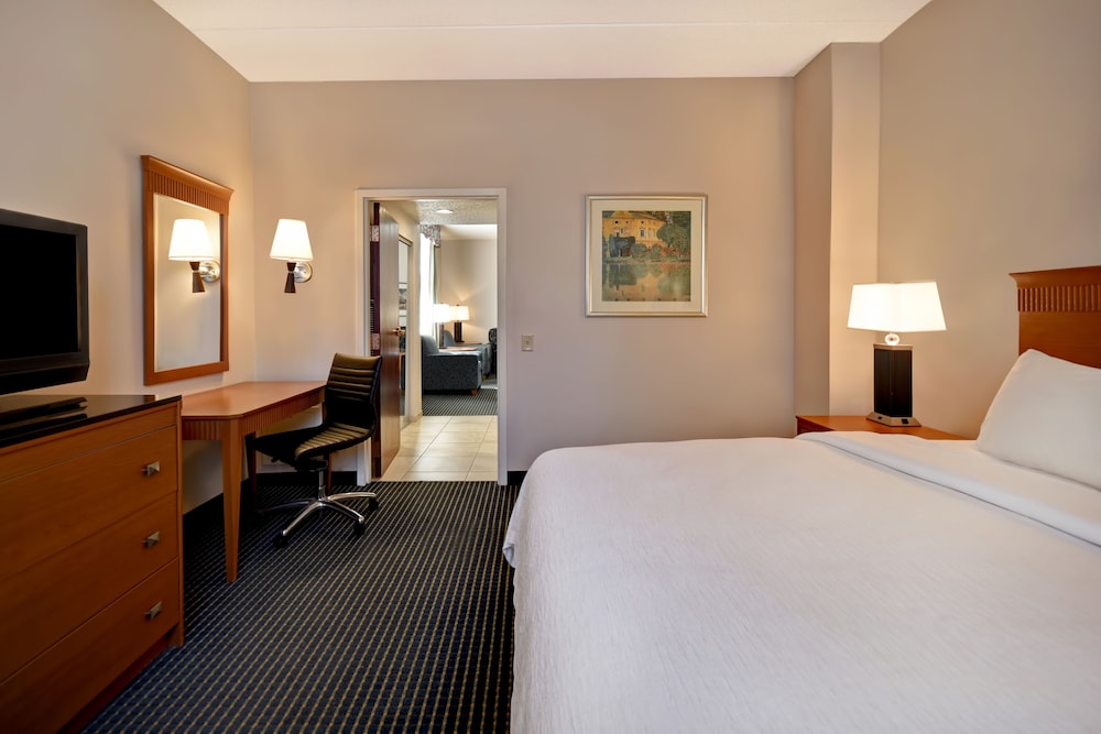Embassy Suites by Hilton Lexington UK Coldstream - photo 17