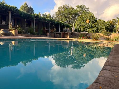 The Villa at Marnas Private Self Catering Accommodation — 4-Star Luxury Hotel in Cape Town, South Africa