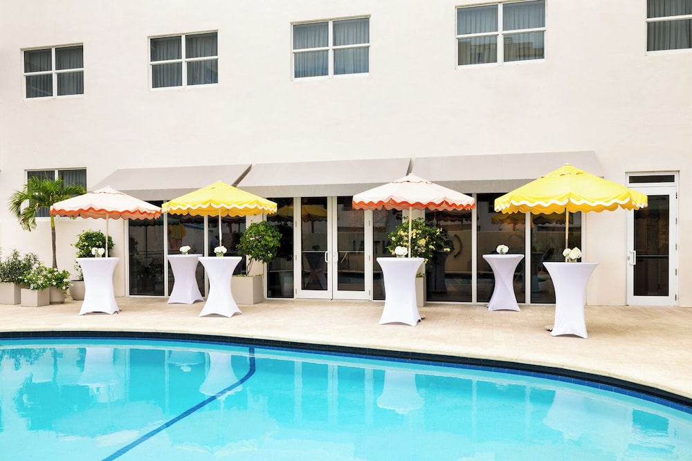 Hotel Continental Miami Beach Tapestry Collection by Hilton - photo 28