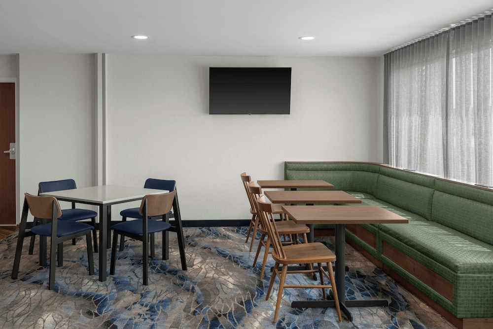 Fairfield Inn by Marriott Owensboro - photo 42