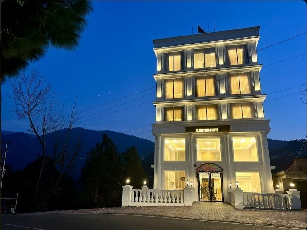 Claret inn by Lawrence Hotels in Dalhousie, India