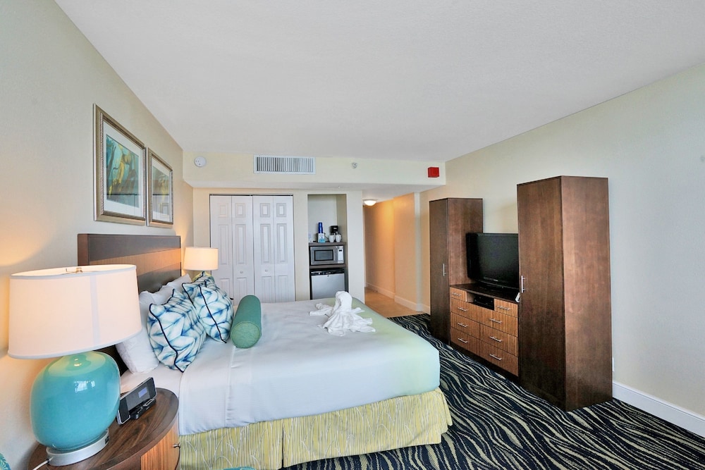 Hollywood Beach Tower - photo 13