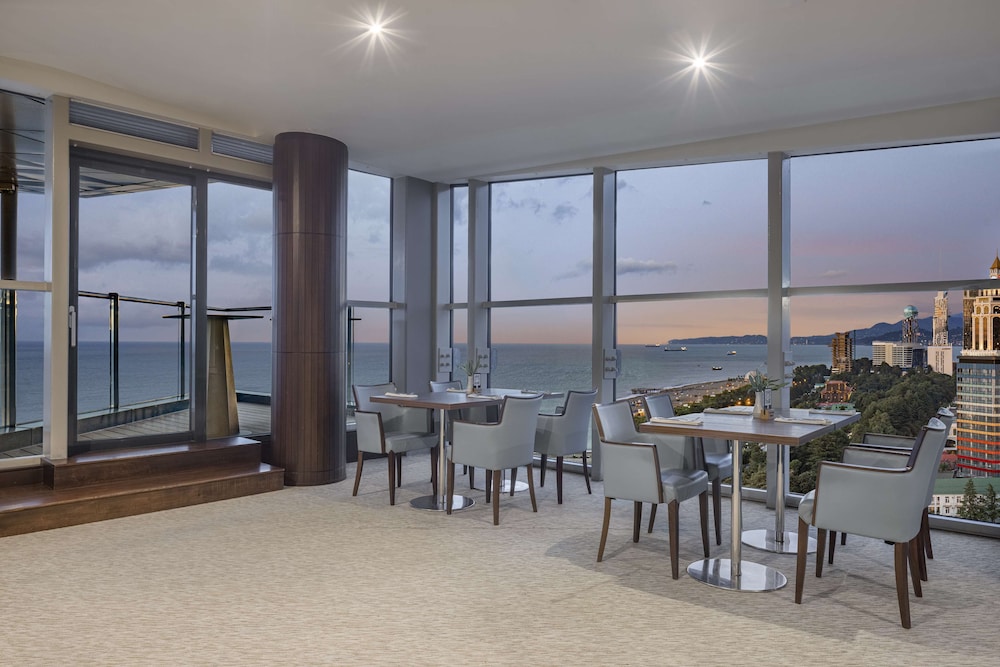 מזון ומשקאות