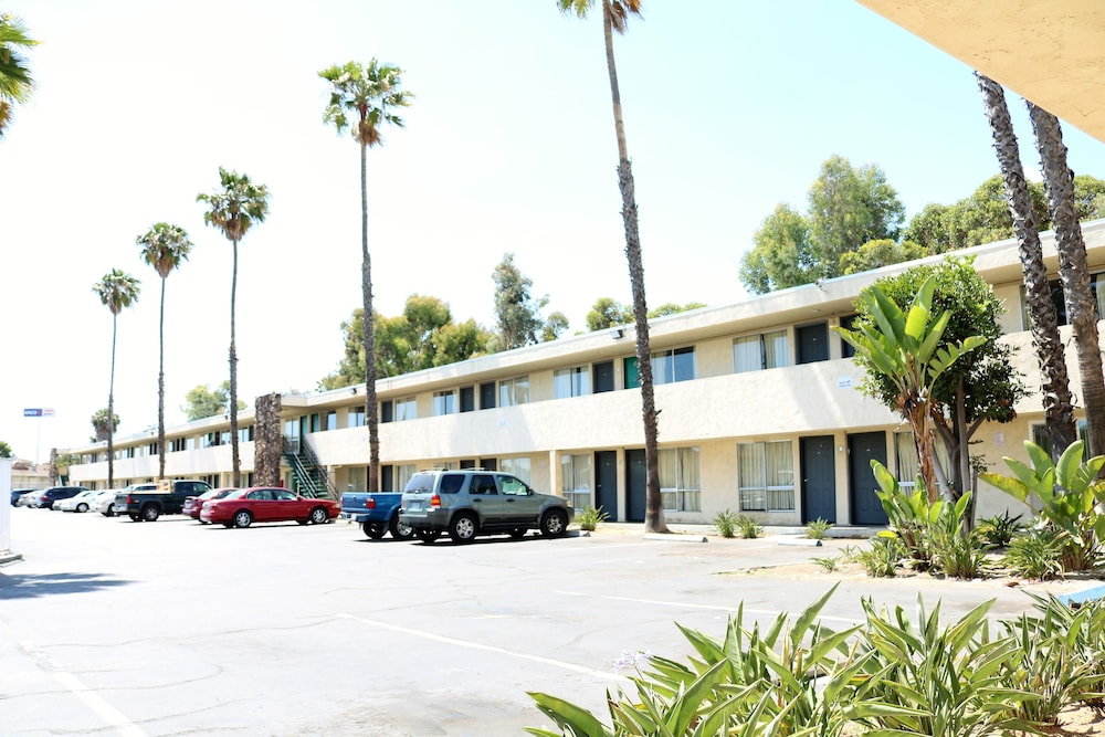 Valli Hi Motel - photo 26