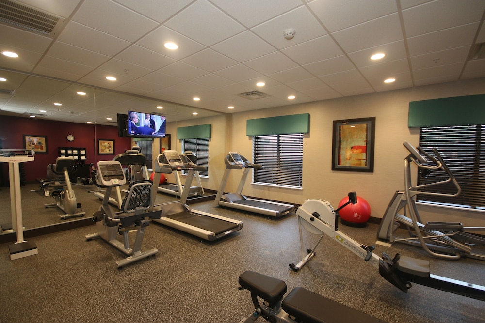 Holiday Inn Express & Suites Charlotte North by IHG - photo 12