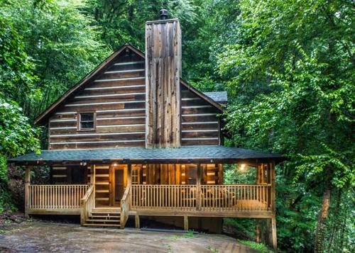 Hatfield Hideaway — Pigeon Forge — photo 4