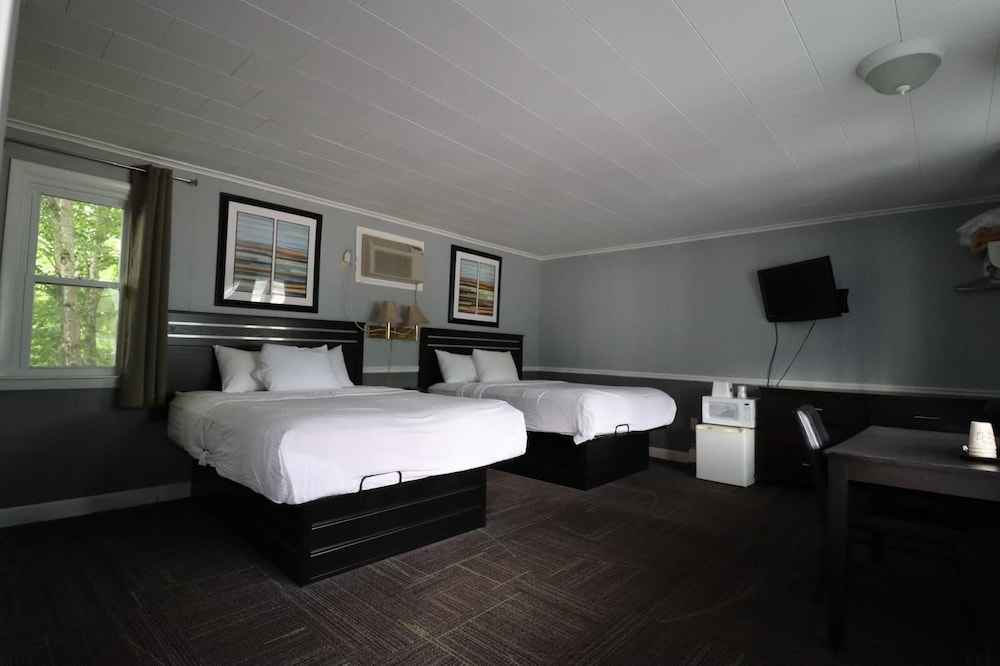 Travelodge by Wyndham Lincoln Near White Mountain - photo 6