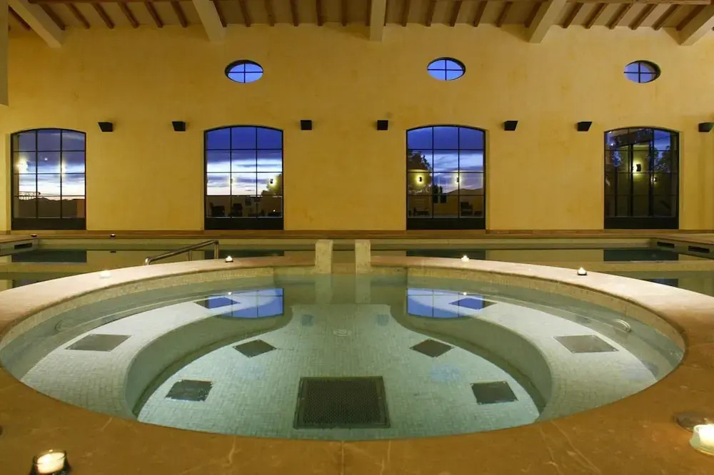 Resort in Var With Golf & Wellness — hotel in La Motte