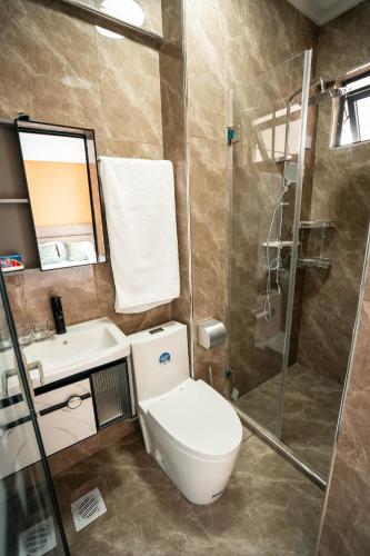 Kester International Apartment Hotel