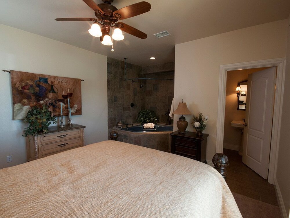 Wilson Creek Manor - photo 8