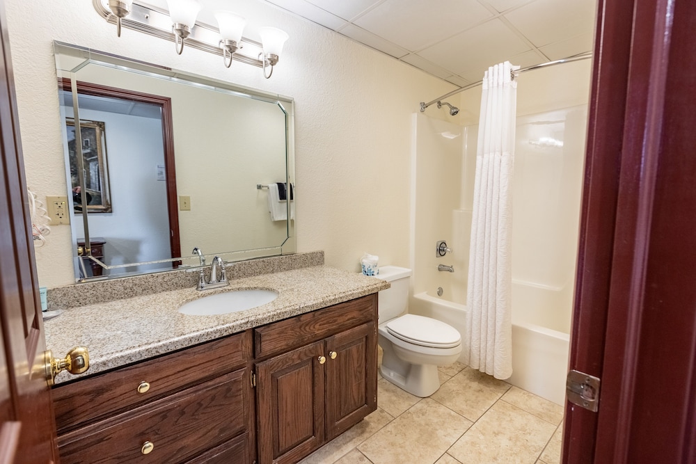 Savannah House Hotel - photo 34