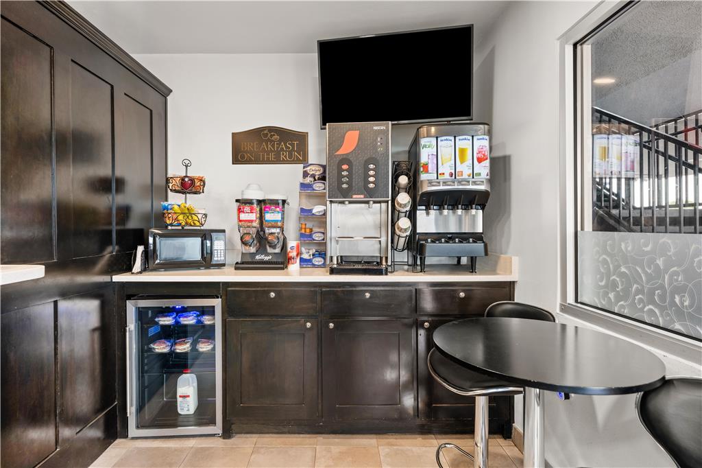 Americas Best Value Inn By Sonesta Pecos - photo 5