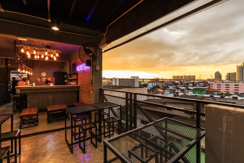 Sleepover Hostel Bangkok