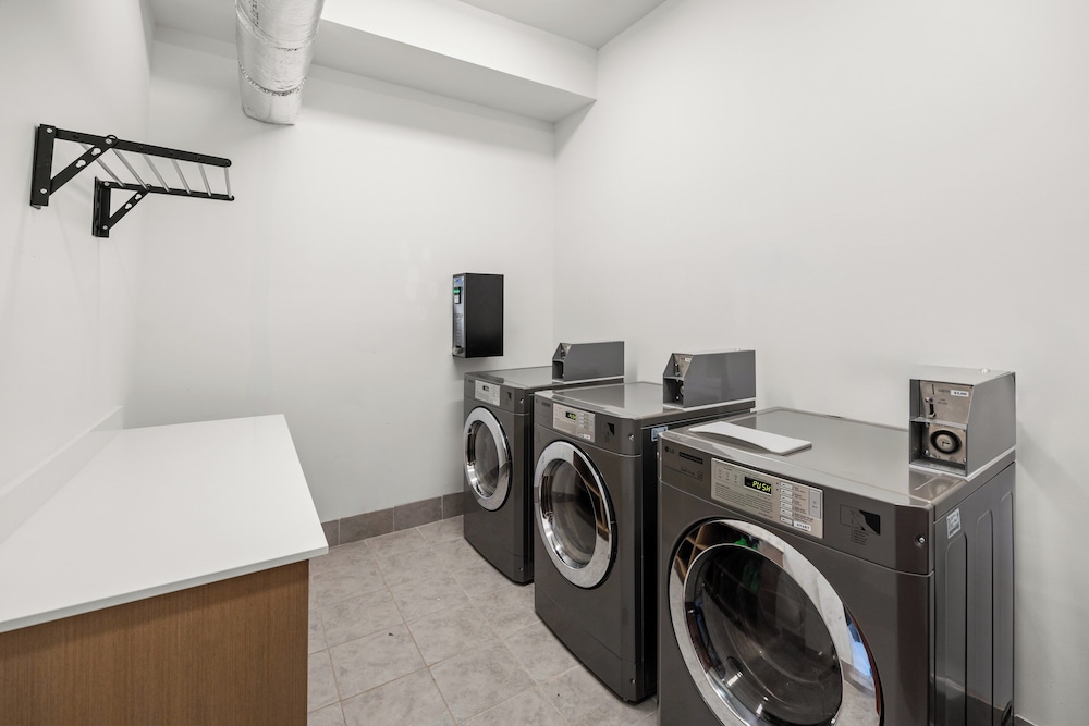 Holiday Inn Express Asheville Woodfin by IHG - photo 32