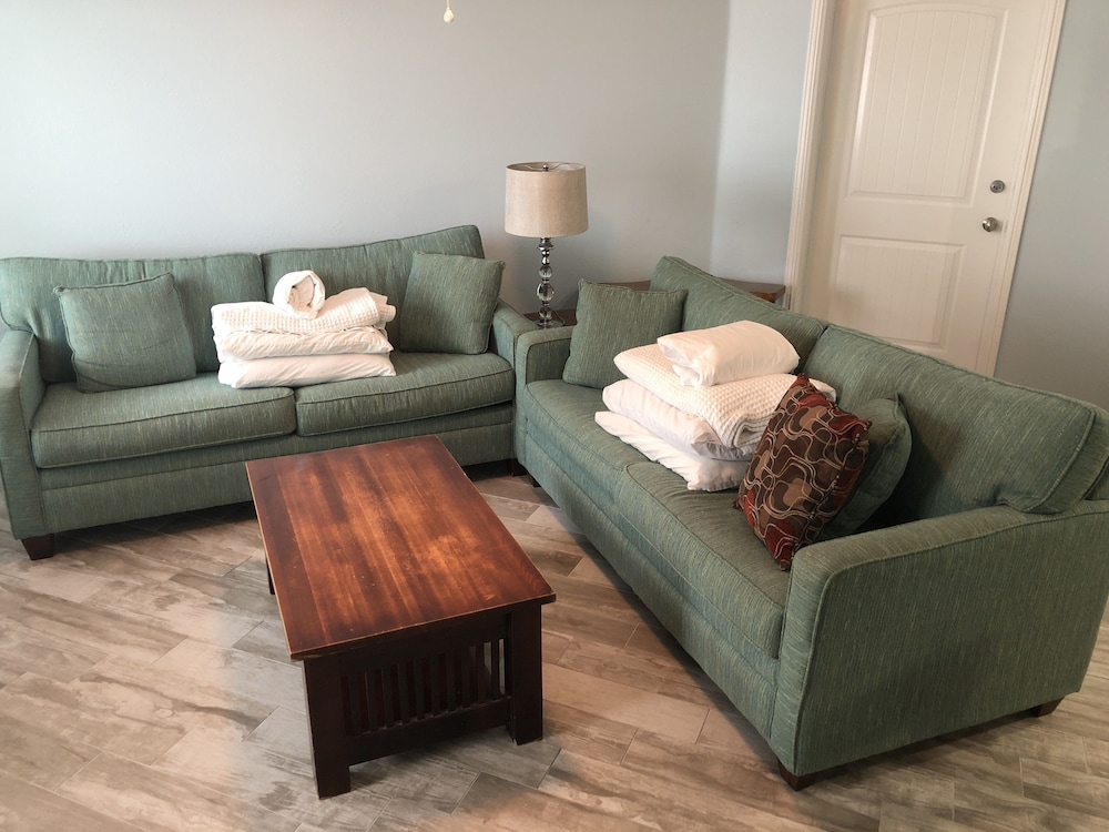 Beachgate CondoSuites & Motel - photo 77