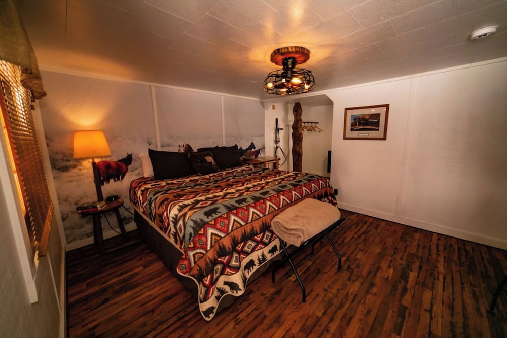 Chinook Winds Motel - photo 30