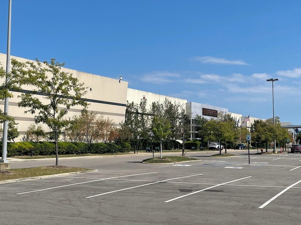 Holiday Inn Hotel & Suites Farmington Hills Detroit NW by IHG - photo 59
