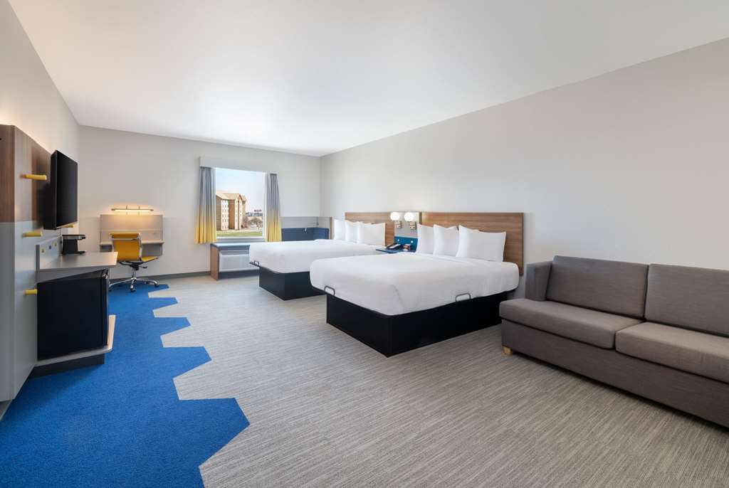 Microtel Inn & Suites by Wyndham Amarillo West - photo 22